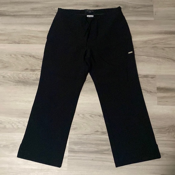 Guess pant set - Picture 2 of 7